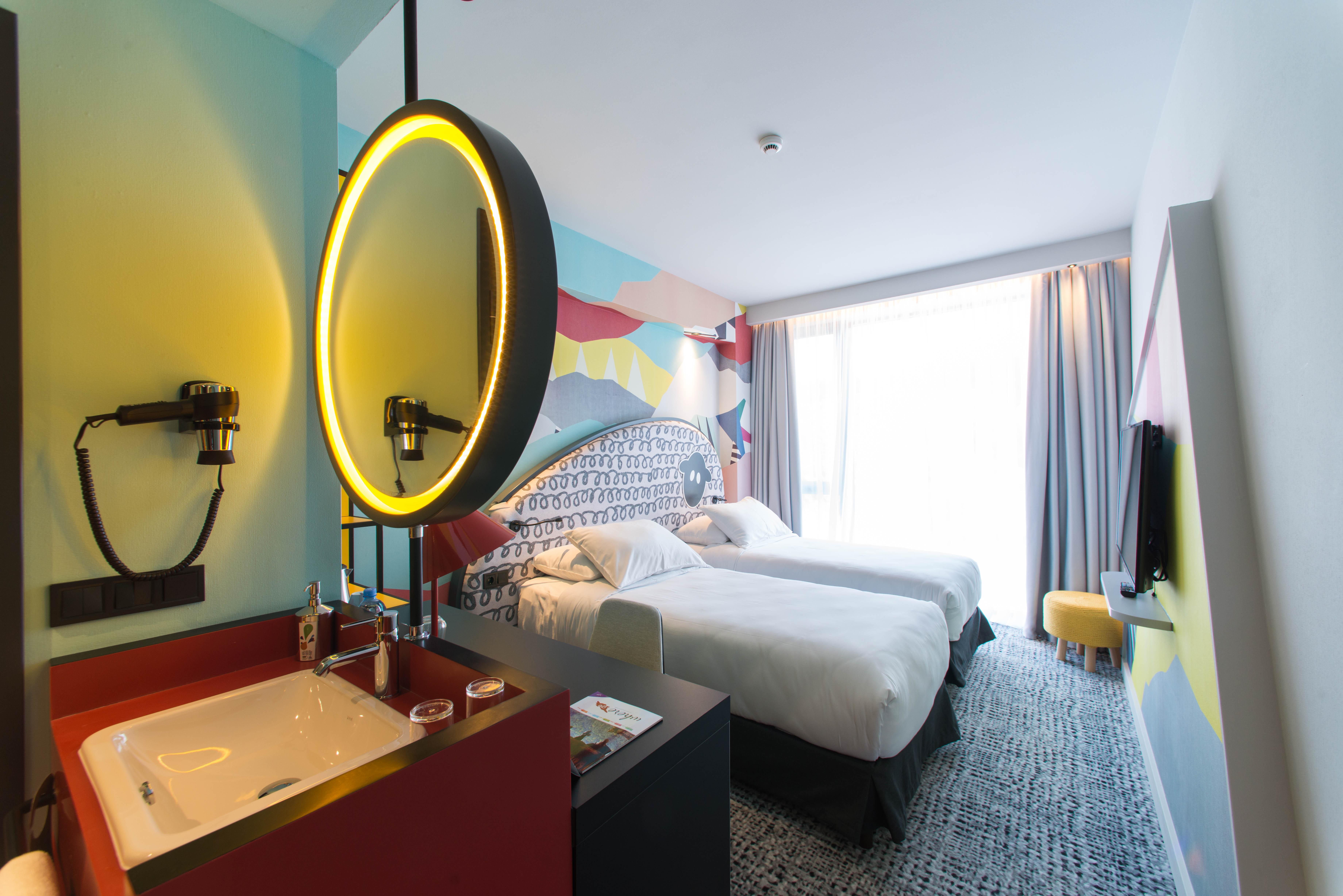 Ibis Styles Center Otel 4*