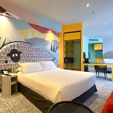 Ibis Styles Tbilisi Center Hotel Exterior photo