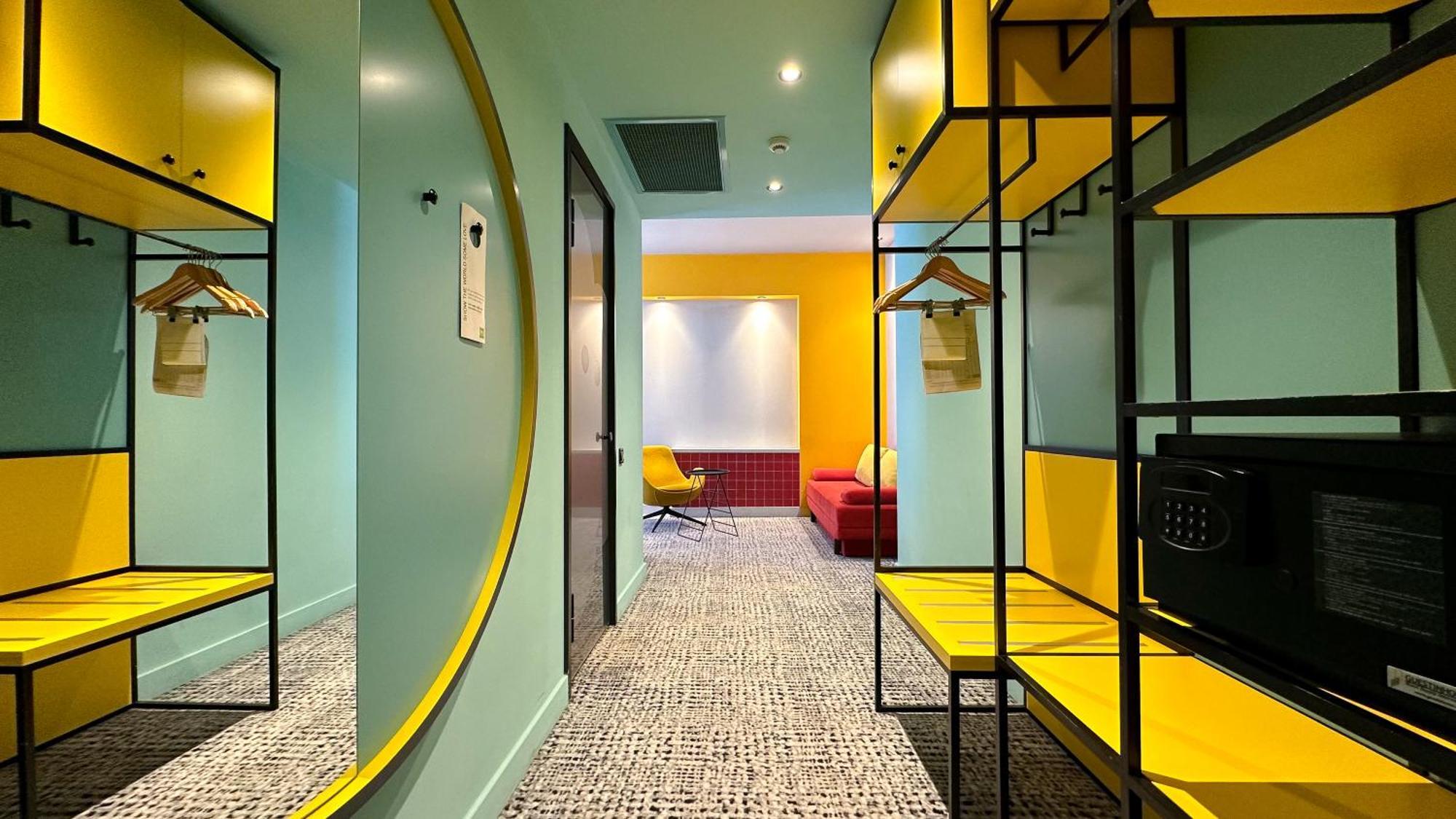 Ibis Styles Center 4*